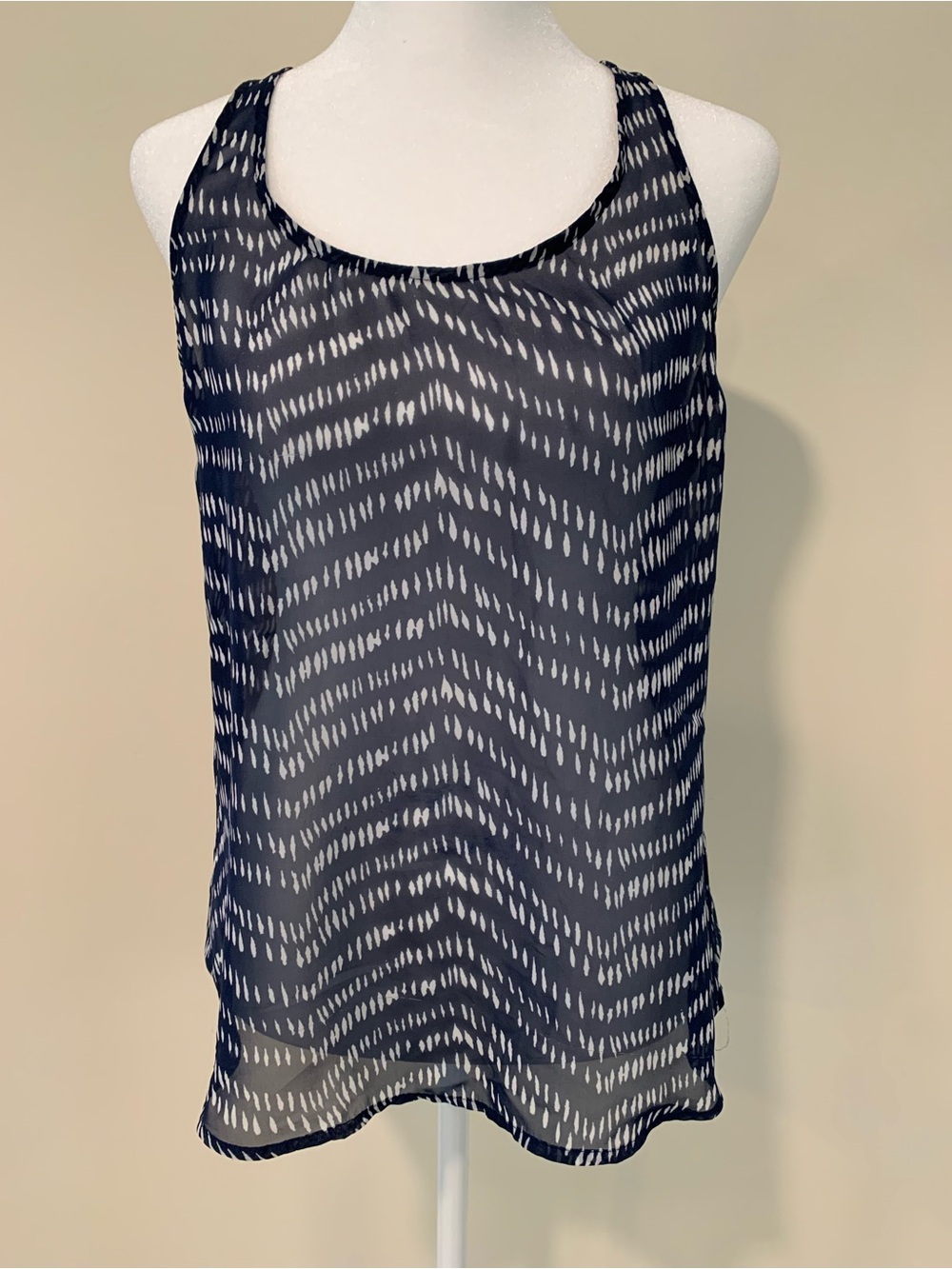 Old Navy Navy and White Printed Sleeveless Tank